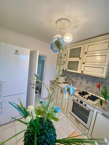Apartament cu 2 camere decomandat, mobilat în Bucium