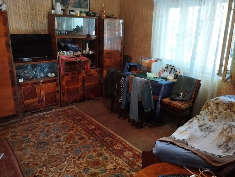 Casă cu 2 camere în Oprișești