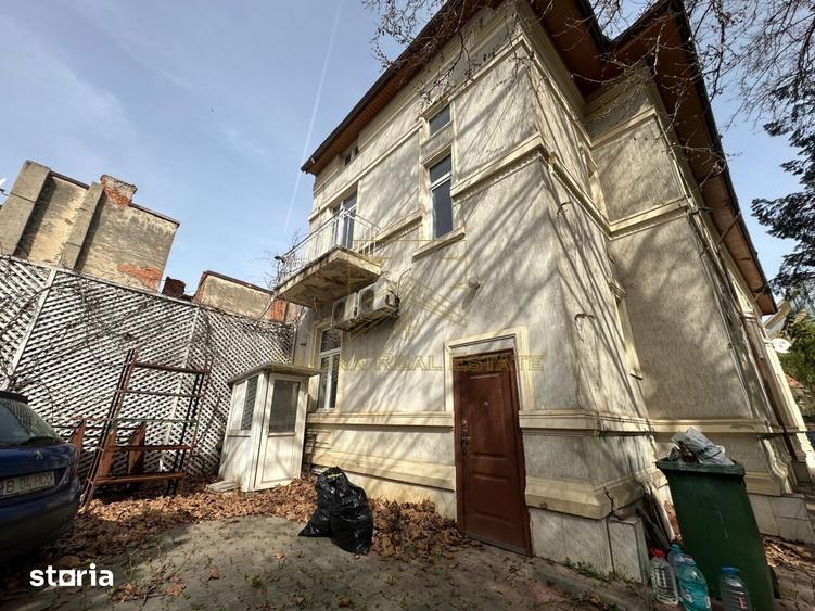 Casă cu Teren 650 Mp în Centrul Civic