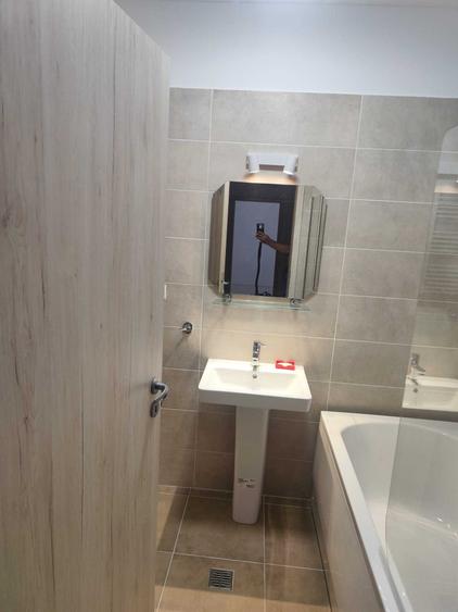 Apartament cu 2 camere decomandat în Uverturii