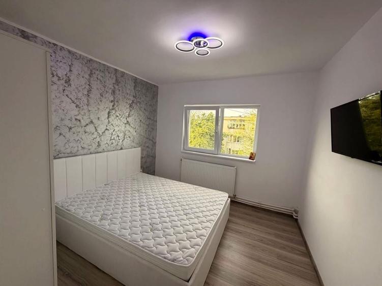 Apartament cu 2 camere decomandat în Siderurgiștilor