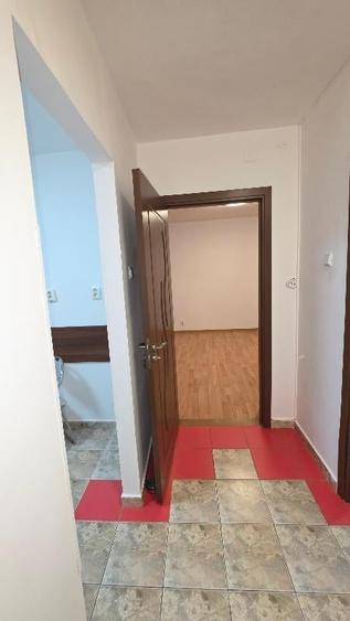 Garsonieră decomandată în Colentina
