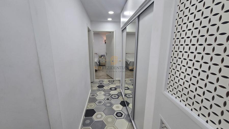 Apartament cu 4 camere de vanzare, Bd. C-tin Brancoveanu, Sector 4 - 12