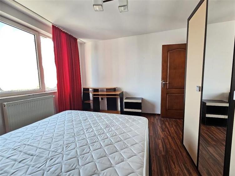 Apartament cu 2 camere decomandat, mobilat în 7 Noiembrie