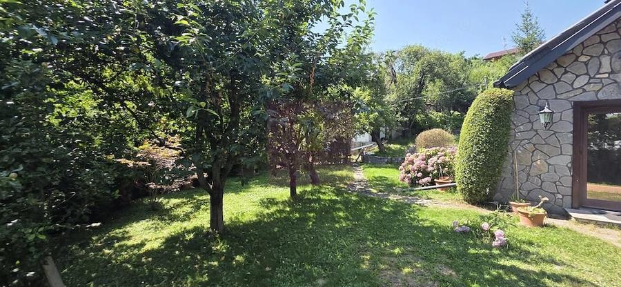 Casă cu 5 camere cu Teren 840 Mp în Nord