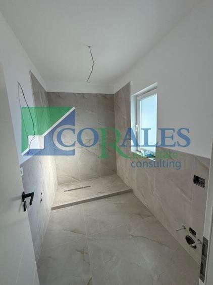 Duplex cu 4 camere cu Canalizare în Ghiroda