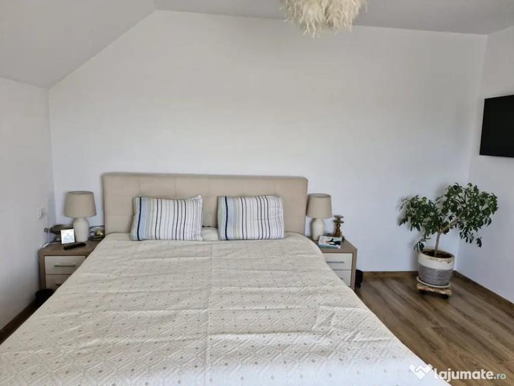 Casă cu 1 camere cu Teren 1024 Mp în Malu Mare