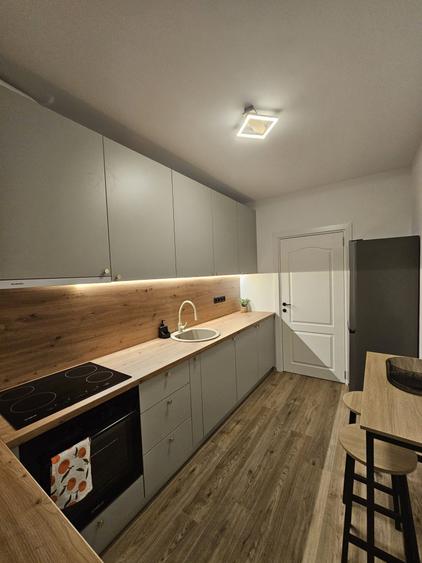 Apartament cu 2 camere decomandat în Florești