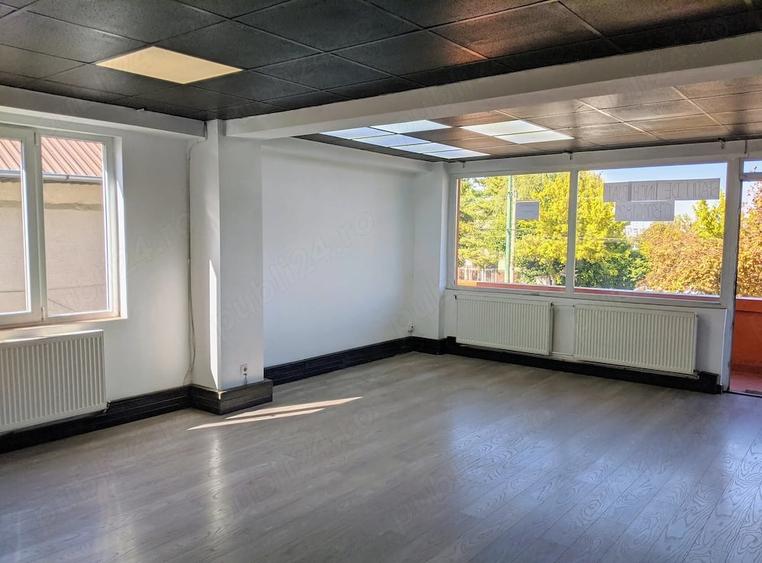 Spațiu comercial, de 55 mp, în Soarelui