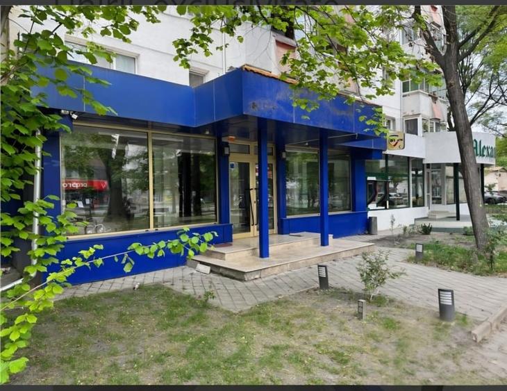 Spațiu comercial, de 90 mp, în Central