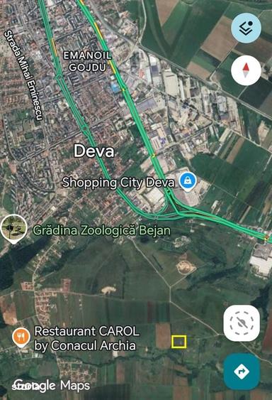 Teren de 7100 mp, în Central