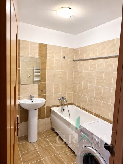 Apartament cu 2 camere semidecomandat, mobilat în Iris