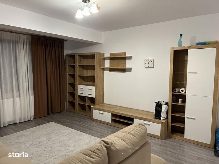 Apartament cu 3 camere, mobilat în Central
