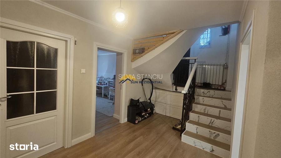 Piata Victoriei-Berzei, apartament cochet in vila, 6 camere, la cheie