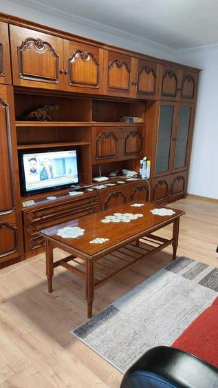 Apartament cu 2 camere semidecomandat în Trivale