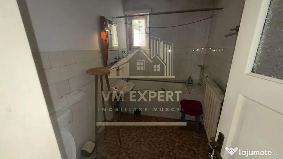 Apartament cu 2 camere decomandat în Sud