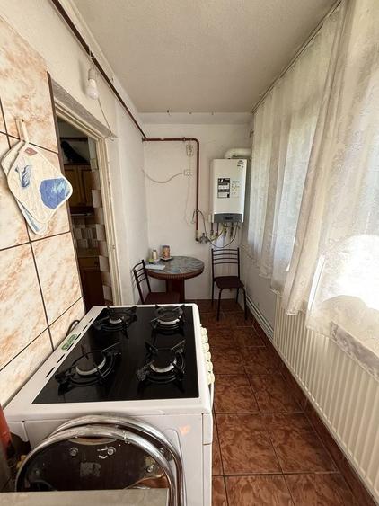 Apartament cu 3 camere decomandat în Popoveni