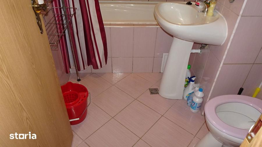 Inchiriez apartament 2 camere decomandat in Deva, M. Averescu, etaj 1, - 3