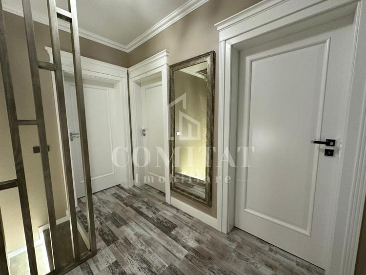 Duplex cu 5 camere cu Canalizare în Dezmir
