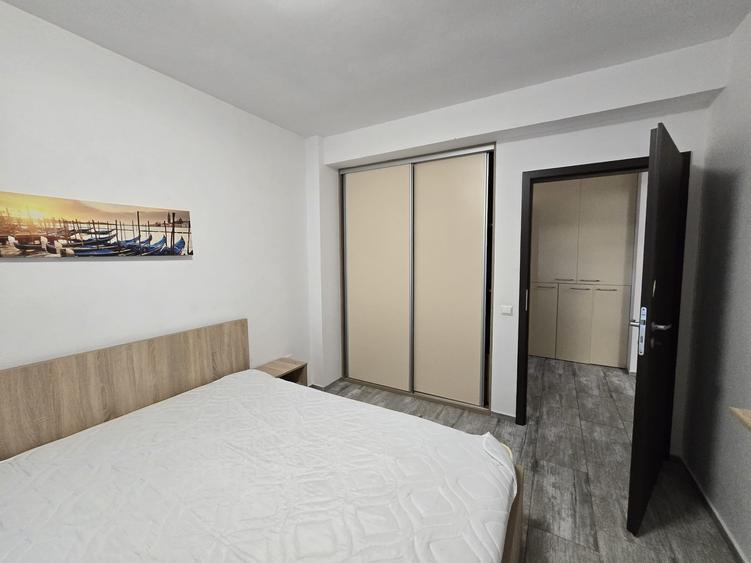Apartament cu 2 camere semidecomandat, mobilat în Primo