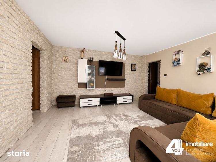 Apartament cu 3 camere semidecomandat în Confecții