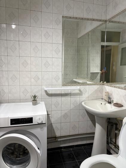 Apartament cu 3 camere decomandat în Aradului