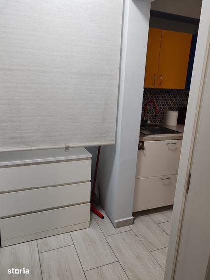 Apartament cu 2 camere semidecomandat în Obor