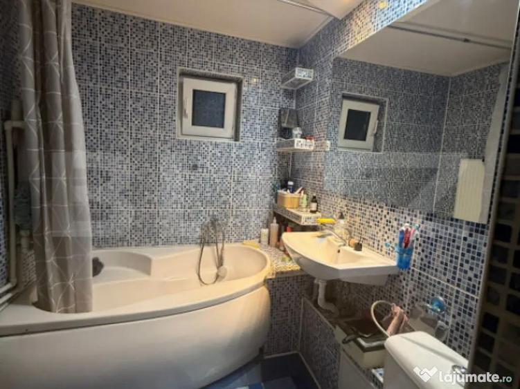 Apartament cu 4 camere decomandat în Obcini