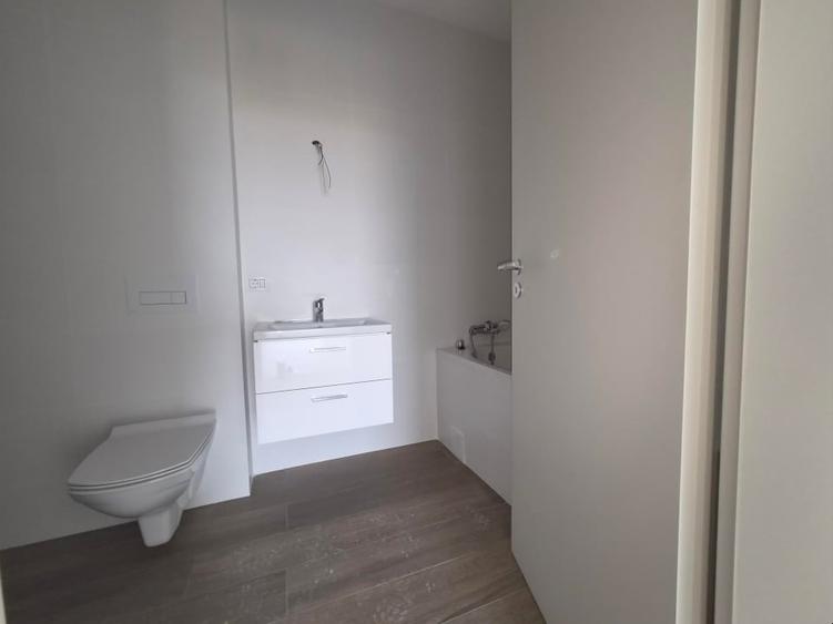 Apartament cu 2 camere decomandat în Lipovei
