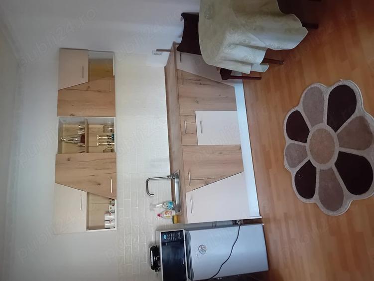 Casă cu 5 camere cu Teren 756 Mp în Central