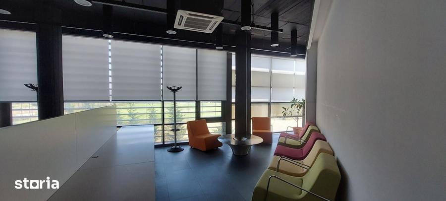 Spațiu comercial, de 230 mp, în Central
