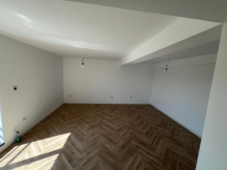 Casă cu 4 camere cu Teren 500 Mp în Ciorogârla
