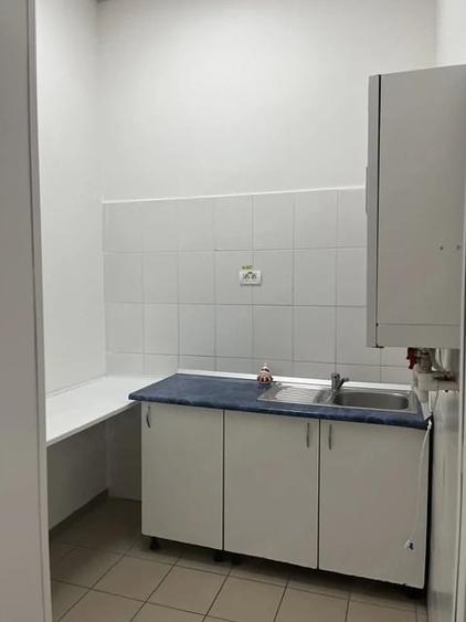 Spațiu comercial, de 68 mp, în Badea Cârțan