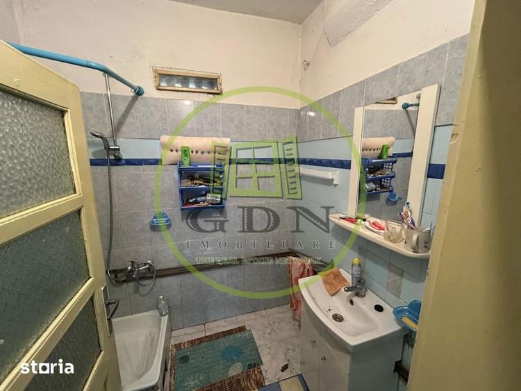 Casă cu 6 camere cu Teren 2109 Mp în Șeica Mică
