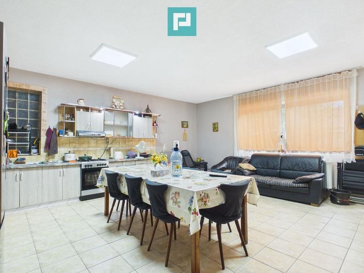 Casă individuală cu 4 camere cu Canalizare în Macea