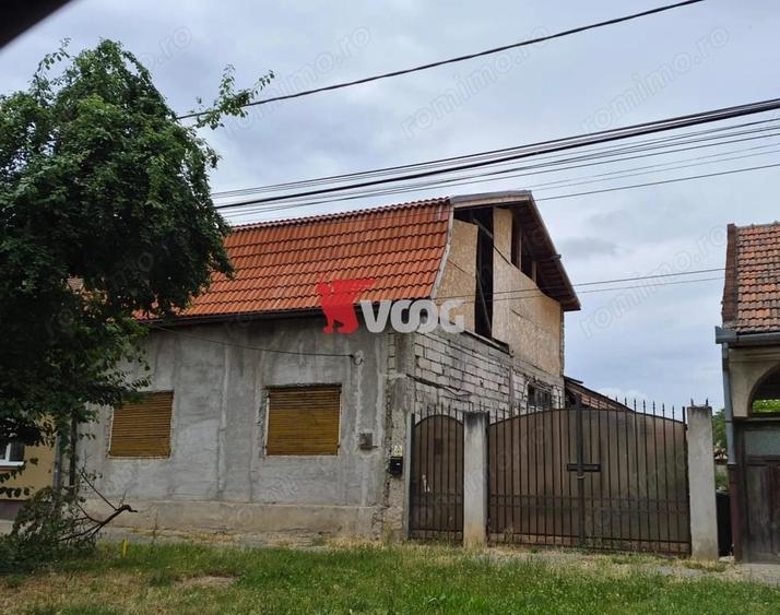Casă cu Teren 650 Mp în Șagului