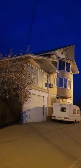 Casă cu 4 camere în Zahana