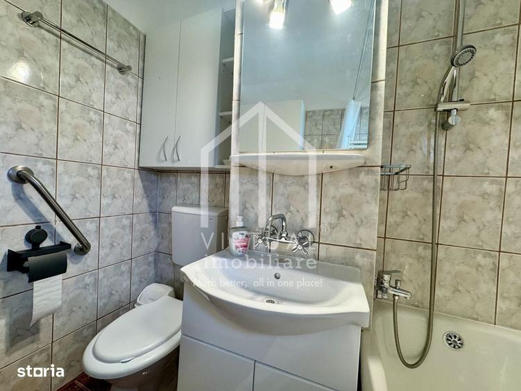Apartament cu 3 camere decomandat în Vasile Aaron