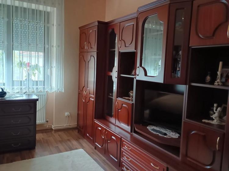 Casă individuală cu 3 camere cu Canalizare în Bâlc