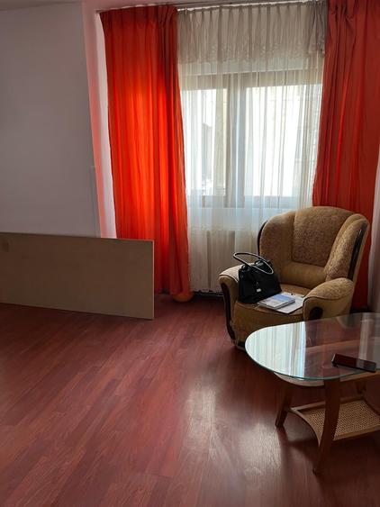 Apartament cu 4 camere în Central