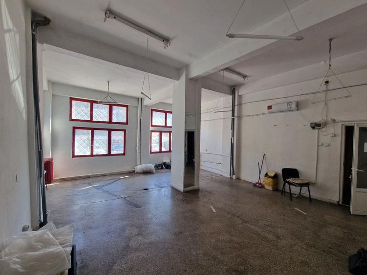 Spațiu comercial, de 46 mp, în Catane