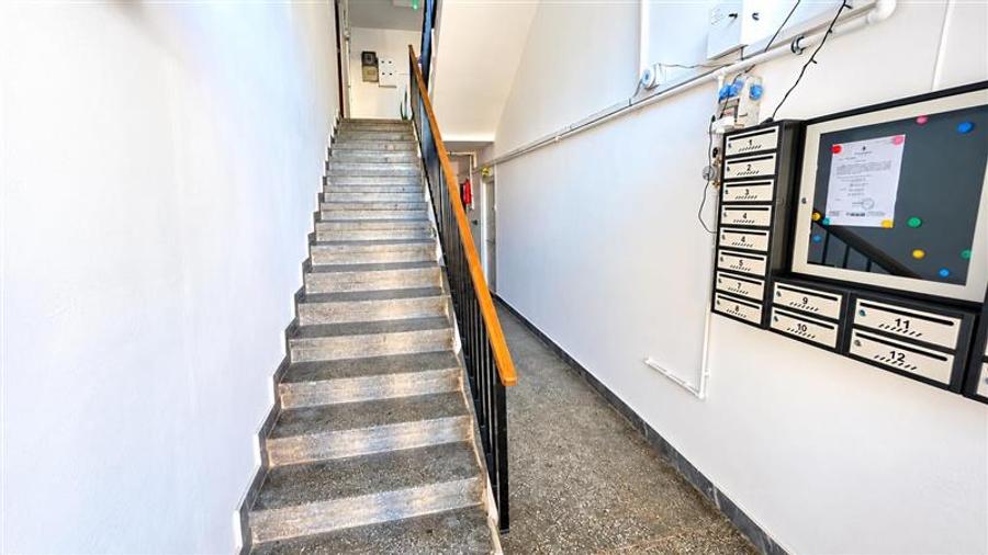 Apartament cu 2 camere decomandat, mobilat în Vest