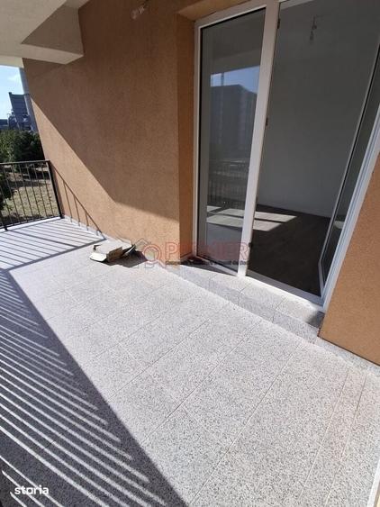 Apartament cu 3 camere decomandat în Berceni