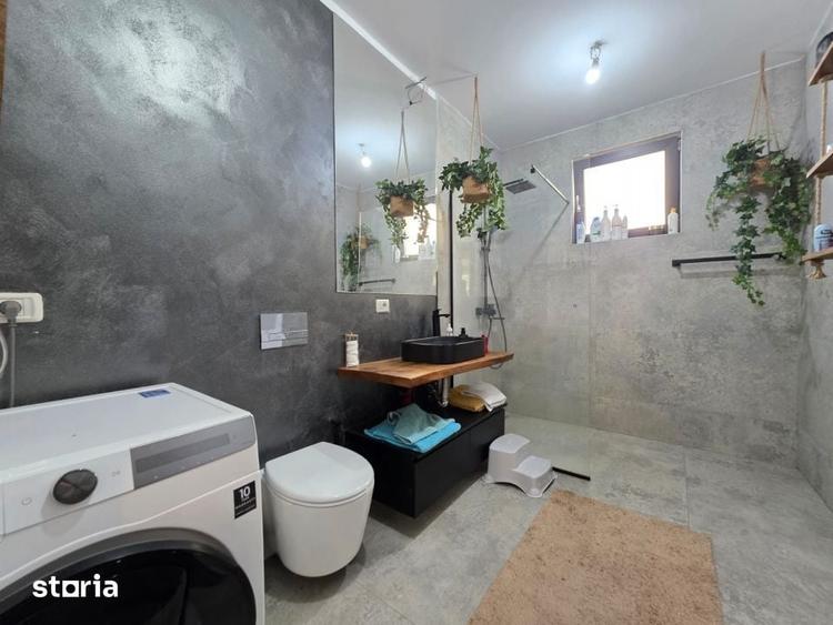 Casă cu 3 camere în Sânpetru