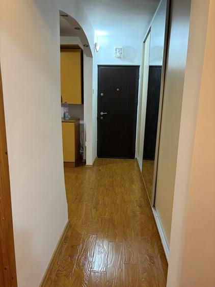 Apartament cu 2 camere decomandat în Florești