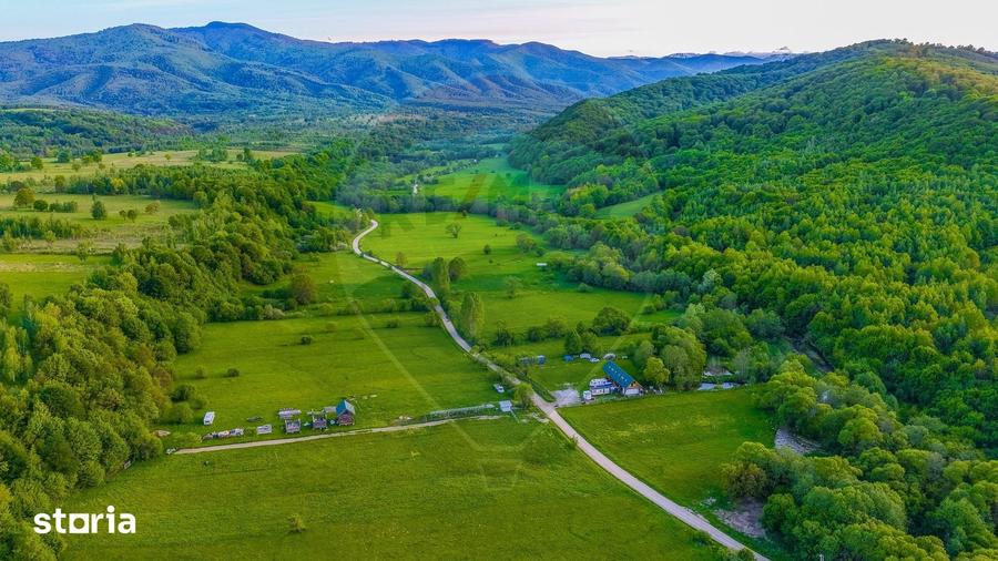 Teren de 3352 mp, în Șinca
