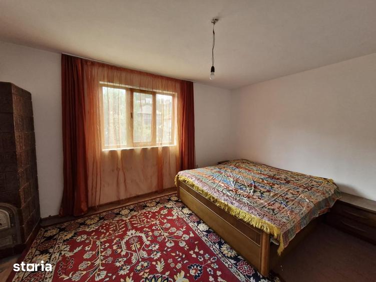 Casă cu 4 camere cu Teren 1280 Mp în Mănăstireni
