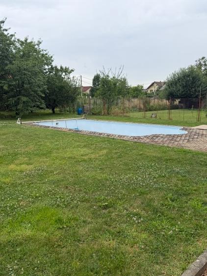 Casă individuală cu 10 camere cu Garaj în Calea Moldovei