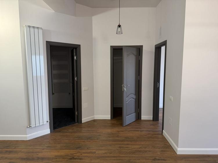 Apartament cu 2 camere decomandat în Pipera