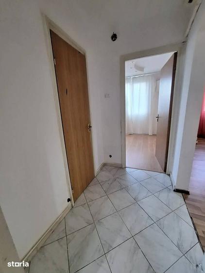 Apartament cu 3 camere în Giurgiului